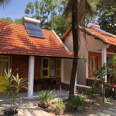 Отель Phu Quoc Kim - Bungalow On The Beach Экстерьер фото