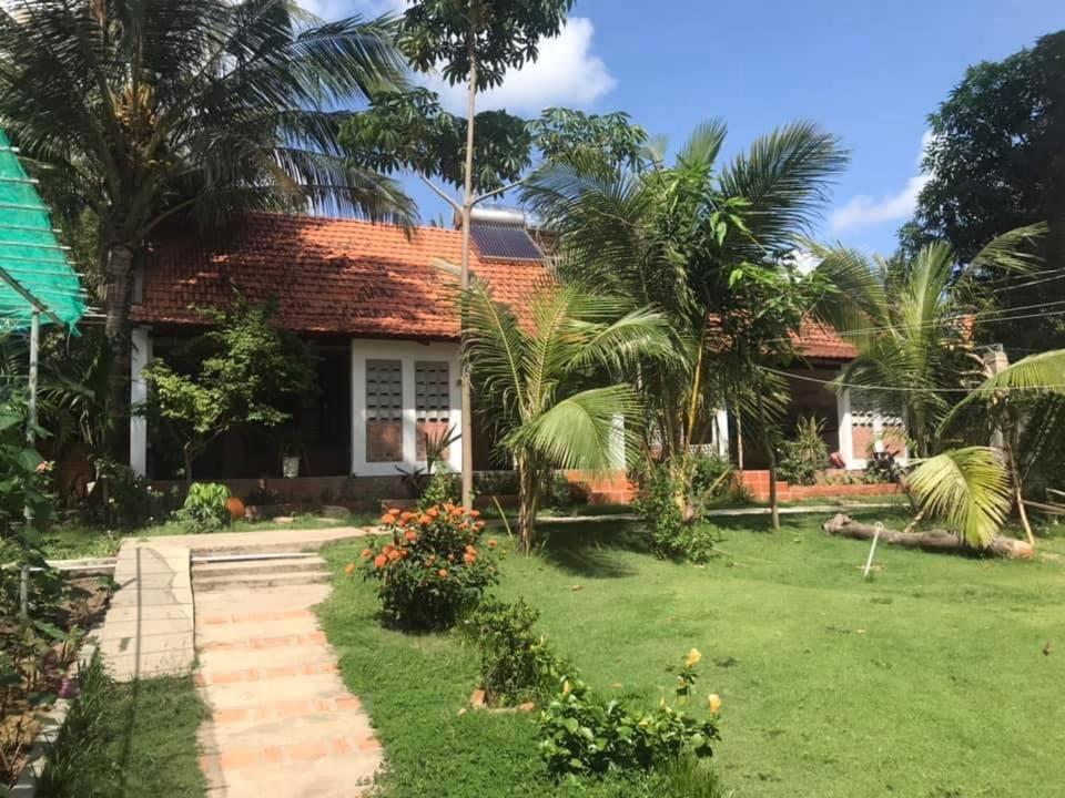 Отель Phu Quoc Kim - Bungalow On The Beach Экстерьер фото