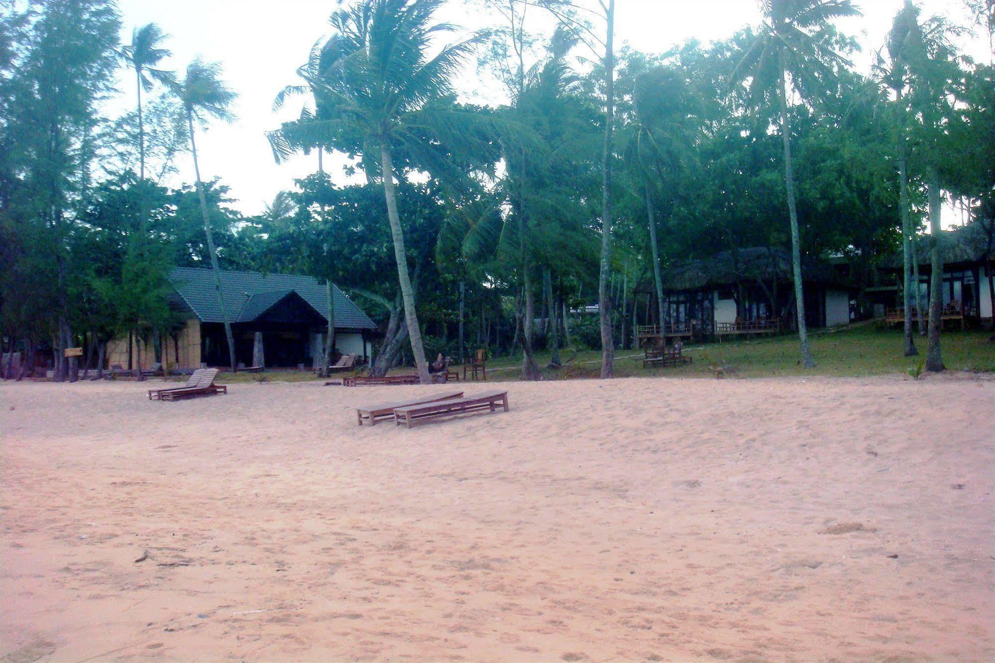 Отель Phu Quoc Kim - Bungalow On The Beach Экстерьер фото